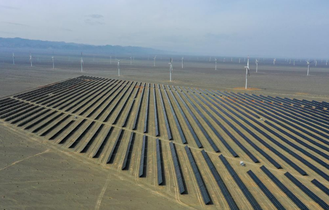 從“沙戈荒”到“新藍(lán)?！薄陆茉唇ㄔO(shè)繪就綠色發(fā)展新圖景