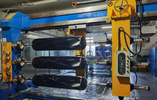 京城機(jī)電助力全球首個超稠油開采光熱替代示范項目成功投運(yùn)