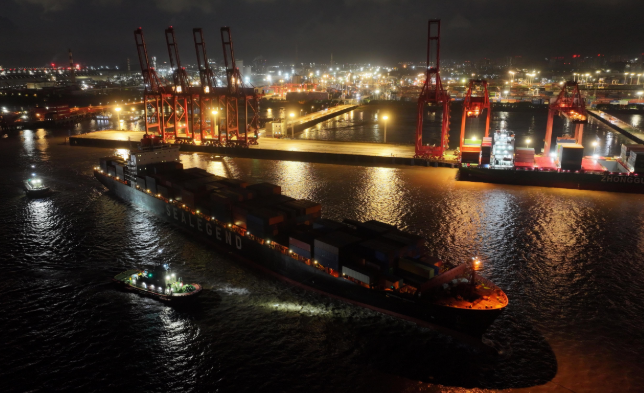 18天直達歐洲！全球首條中歐北極集裝箱快航正式通航