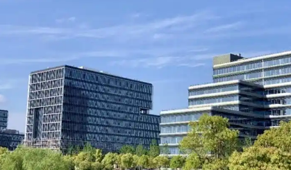 上海臨港集團加速布局“AI+生物醫(yī)藥”