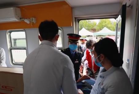 健康列車煥新升級(jí) 優(yōu)質(zhì)巡診服務(wù)為彝族同胞帶來(lái)高質(zhì)量健康生活