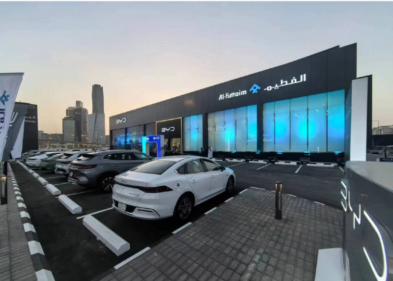 微眾銀行千萬“活水”到賬，撐起融粵汽車出海突圍路