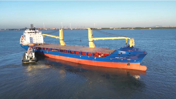 新一代12500噸多用途船首制船交付 中船集團(tuán)自主研發(fā)