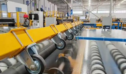 今年前8個(gè)月云南省工業(yè)生產(chǎn)平穩(wěn)增長(zhǎng)，高端制造業(yè)增勢(shì)較好