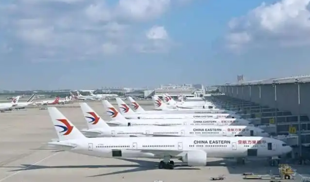 東航2025年“超長黃金周”日均計劃執(zhí)行航班超3000班