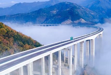 四川“云端高速”+1！九綿高速全線通車 成都4小時(shí)直達(dá)九寨溝縣