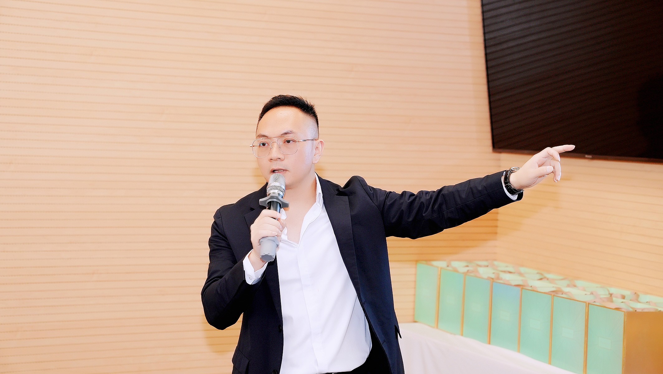 1759196636312116.jpg 1759196636312116.jpg