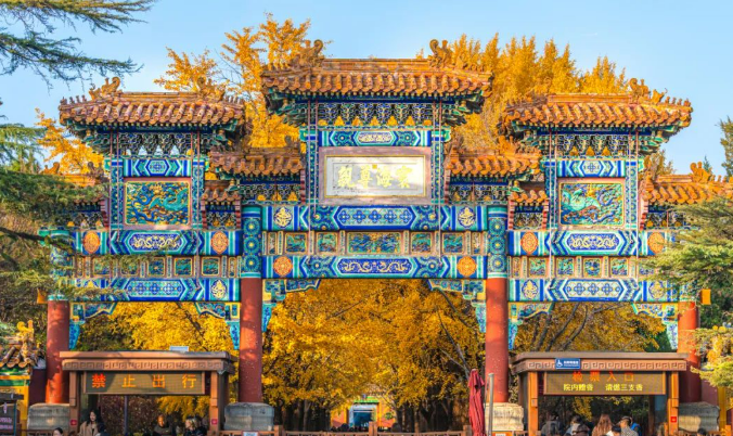 牌樓——樓檐下流轉(zhuǎn)的東方詩韻