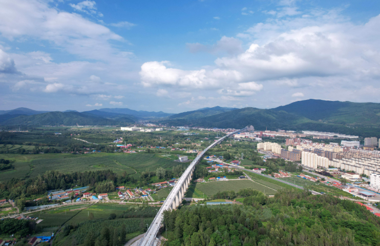 沈陽(yáng)至佳木斯高速鐵路沈陽(yáng)至白河段正式開通運(yùn)營(yíng)