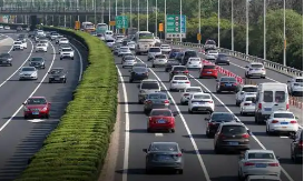 24.33億人次！國(guó)慶中秋假期我國(guó)交通出行人數(shù)創(chuàng)歷史新高