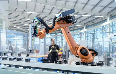 小廠房靠“智能大腦”實(shí)現(xiàn)躍升