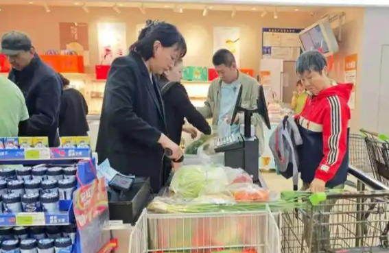 內蒙古292家重點監(jiān)測商貿企業(yè)銷售額同比增長3.5%