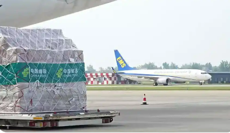 同比增長(zhǎng)40.6% 鄭州機(jī)場(chǎng)國(guó)際地區(qū)貨郵吞吐量超去年全年