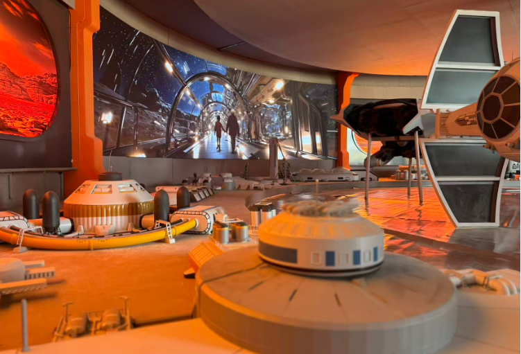 G55二廣高速白音淖火山主題服務(wù)區(qū)開始試運行