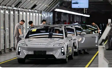 9月中國汽車產(chǎn)銷量首次雙超300萬輛 連續(xù)5個月增速超10%