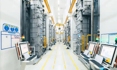 智能工廠“轉(zhuǎn)起來” 底層數(shù)據(jù)“跑起來”——全球光通信行業(yè)首座“燈塔工廠”突圍記