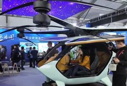 新技術(shù)、新產(chǎn)品、新成果 直博會(huì)見(jiàn)證中國(guó)直升機(jī)產(chǎn)業(yè)新圖景