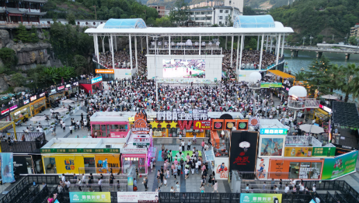 拉滿“情緒價值” 賦能縣域經(jīng)濟——從陜西嵐皋“村BA”出圈看發(fā)展新路徑