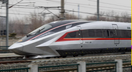 CR450動(dòng)車組樣車跑出453公里時(shí)速