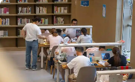 公共圖書館“一座難求” 背后有哪些機(jī)遇與挑戰(zhàn)？