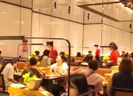 前三季度批發(fā)和零售業(yè)增加值同比增5.6% 多元業(yè)態(tài)與城鄉(xiāng)市場齊增長