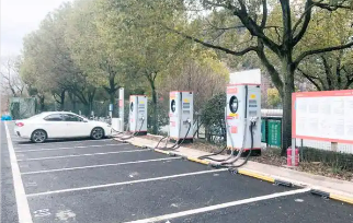 我國(guó)充電設(shè)施建設(shè)按下“快進(jìn)鍵”