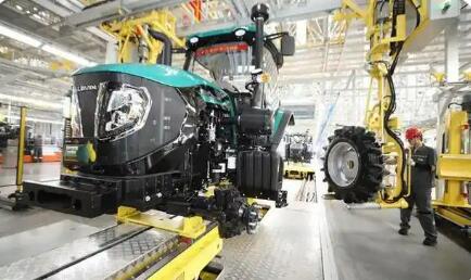 持續(xù)創(chuàng)新產(chǎn)品 不斷完善服務(wù)　中國農(nóng)機(jī)全球市場(chǎng)贏美譽(yù)