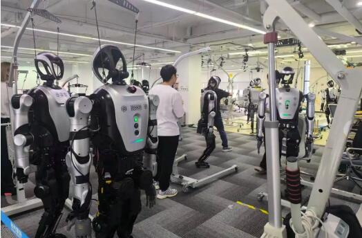 首個(gè)5G-A具身智能機(jī)器人電網(wǎng)巡檢應(yīng)用示范發(fā)布