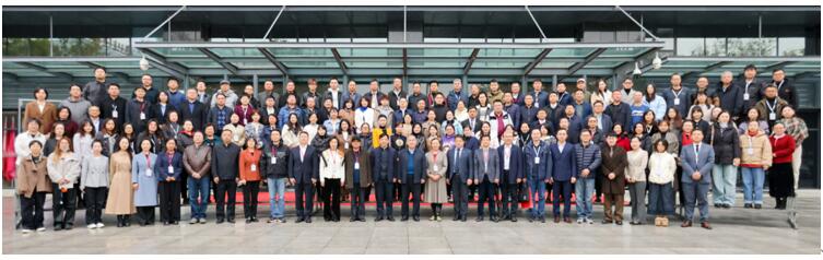 中國成人教育協(xié)會美育專業(yè)委員會2025年度工作會議暨“美育賦能o實踐創(chuàng)新”研討會在京成功舉辦