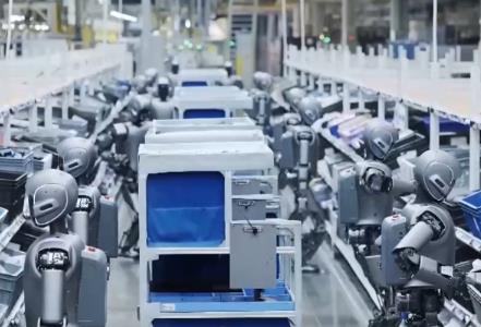 機(jī)器人產(chǎn)業(yè)“從有到優(yōu)”邁向“質(zhì)量躍升” 技術(shù)迭代加快滲透千行百業(yè)