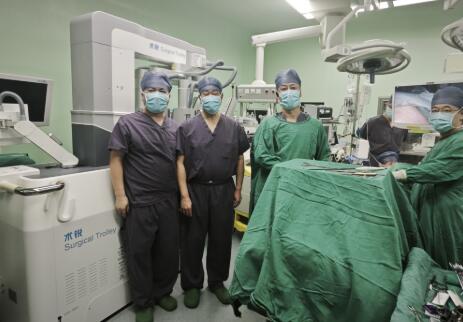 北京首例！北京市大興區(qū)人民醫(yī)院成功完成單孔機器人輔助下復雜頸胸交界區(qū)縱隔腫瘤切除術