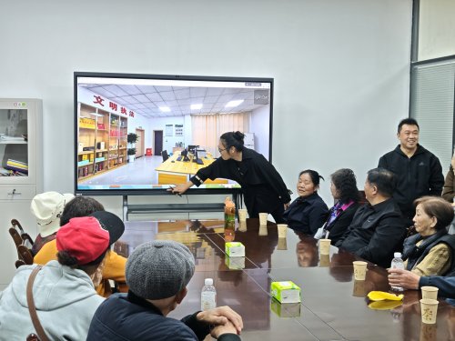 老同志共話健康，感受企業(yè)發(fā)展新貌