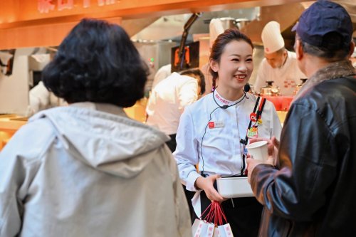 實探西貝新店開業(yè)：菜品全面降價，性價比提升