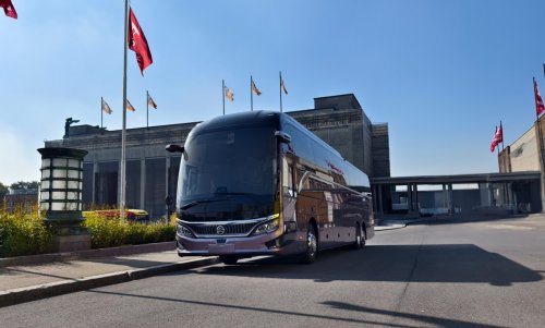 金旅客車：以智能化、網聯(lián)化重新定義高端客車未來