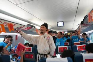 財經(jīng)觀察：服務(wù)消費“煥新”開辟萬億大市場