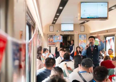 黑龍江開行今冬首趟冰雪旅游列車