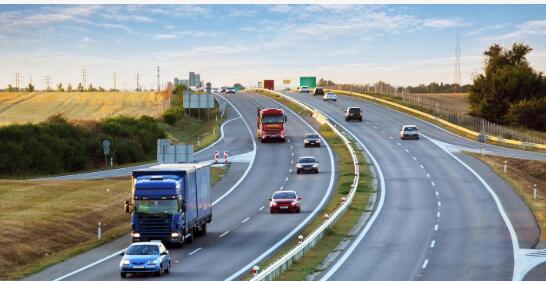 這批商用車充電樁，居然用了十年！