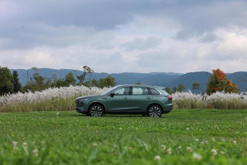 20萬左右混動suv推薦！紅旗HS6 預(yù)售開啟，重新定義家庭出行