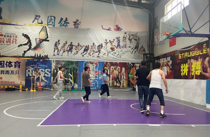 湖北浠水：籃下競(jìng)逐聚合力 賽場(chǎng)拼搏展風(fēng)采