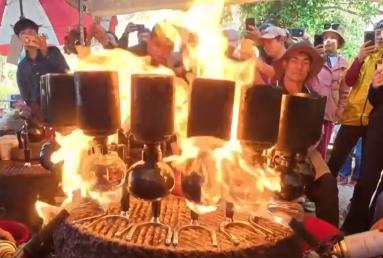 多元化場(chǎng)景加速向“新” “主理人+新玩法”為消費(fèi)市場(chǎng)帶來新活力