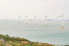 福建平潭：逐風馭電 向綠而行