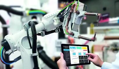 重慶市加快推進(jìn)人工智能終端產(chǎn)業(yè)創(chuàng)新蝶變 到2030年產(chǎn)業(yè)規(guī)模達(dá)3000億元以上