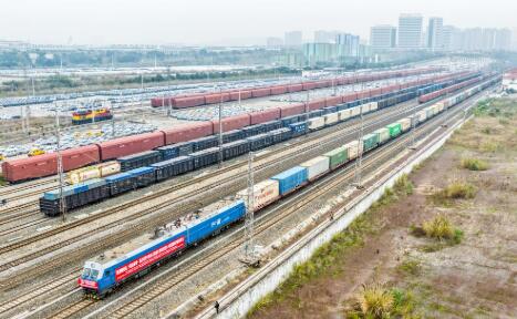 中新多式聯(lián)運(yùn)示范項目重慶—中亞、重慶—東南亞國際班列實現(xiàn)雙向發(fā)車