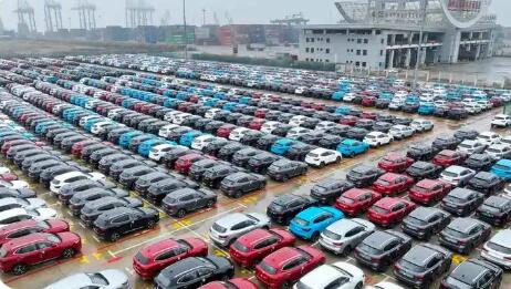 “福建造”汽車(chē)整車(chē)首次通過(guò)福州綜保區(qū)出口 開(kāi)辟閩車(chē)出海新通道