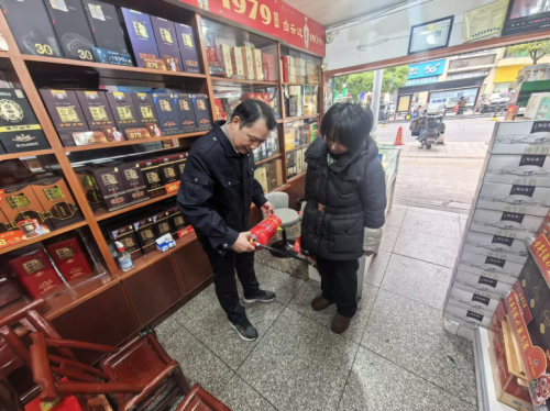 武漢黃陂：“冬季安全護(hù)航”精準(zhǔn)發(fā)力 筑牢零售終端安全防線