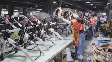 從“出?！迸霰诘綍充N全球——漢川童車從價值鏈底端崛起