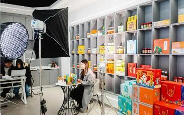 浙江寧波2025年直播電商交易額有望突破1500億元