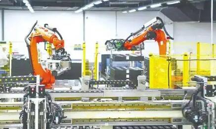 年配套新車20多萬(wàn)臺(tái)，湖北宜昌5G工廠跑出“芯”速度