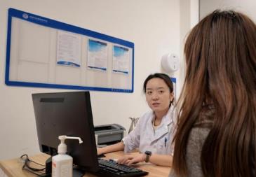 探訪西部首個(gè)孕產(chǎn)婦抑郁癥篩查體系：從孕期到產(chǎn)后的心理“安全網(wǎng)”