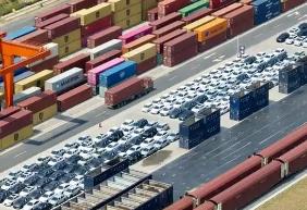 2025年鐵路商品汽車運(yùn)輸量突破800萬臺(tái)